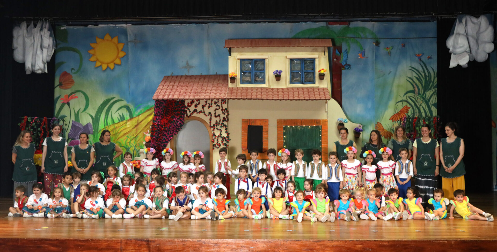 Kinder realizó su Play con una obra a puro encanto