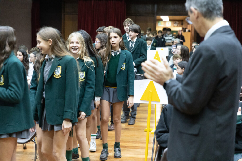 Alumnos del Belgrano Day School recibieron las certificaciones de exámenes Cambridge