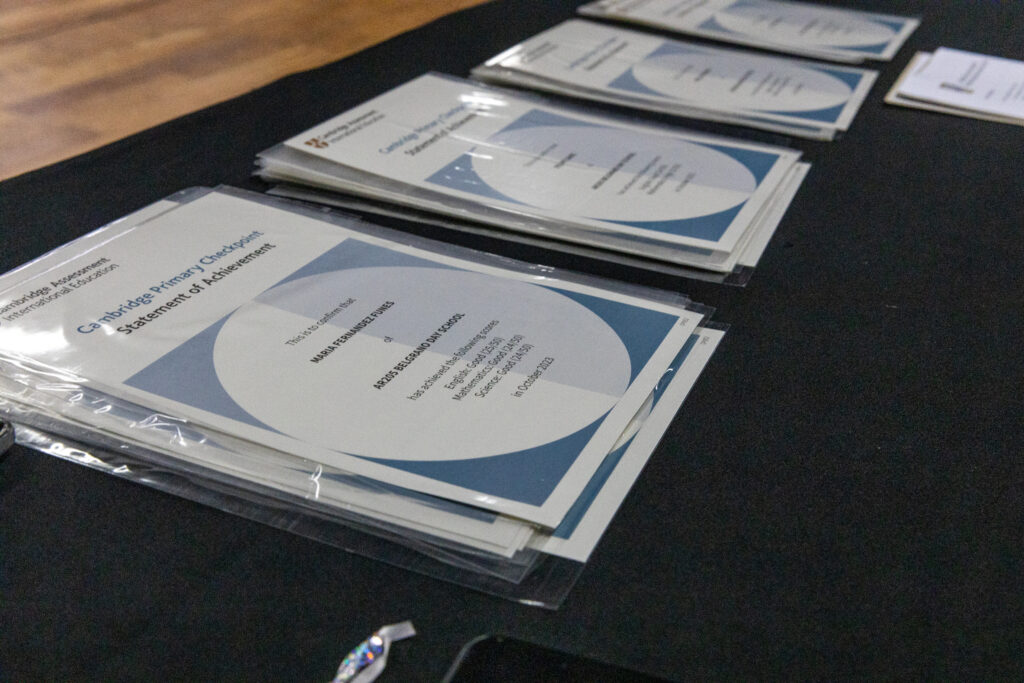 Alumnos del Belgrano Day School recibieron las certificaciones de exámenes Cambridge