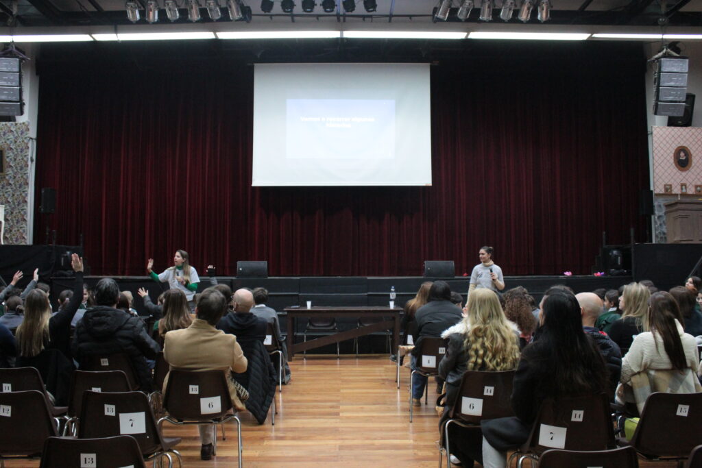 Talleres de ciudadanía digital en el Belgrano Day School