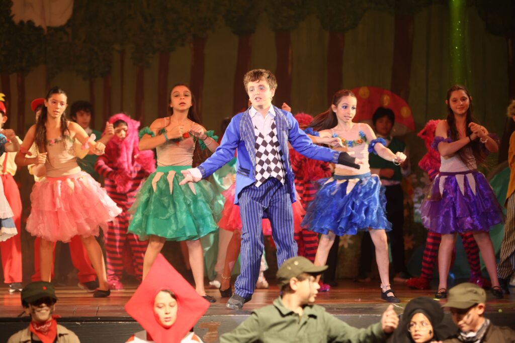 “Finding Wonderland”, el play de fin de año de Primary de Belgrano Day School