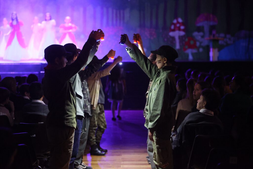 “Finding Wonderland”, el play de fin de año de Primary de Belgrano Day School