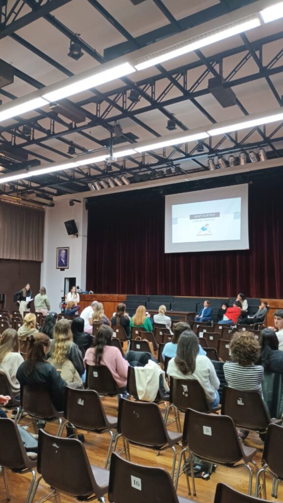 EMI: una jornada de reflexión y propuestas sobre innovación educativa.