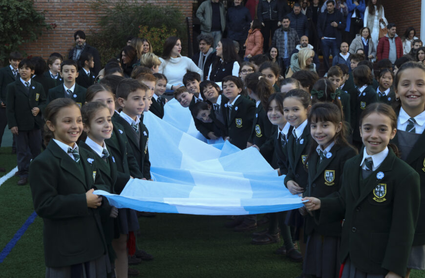 Belgrano Day School celebró el Día de la Bandera con la promesa de lealtad de 4º grado
